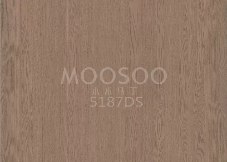 素朴なホワイトエルム木製ウォールパネル:時代を超えたエレガンスと現代的な機能性が融合