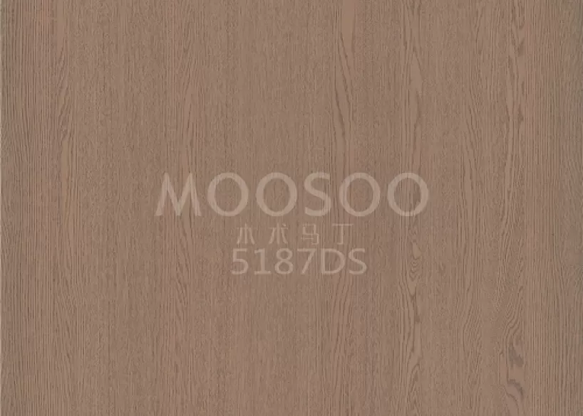 素朴なホワイトエルム木製ウォールパネル:時代を超えたエレガンスと現代的な機能性が融合